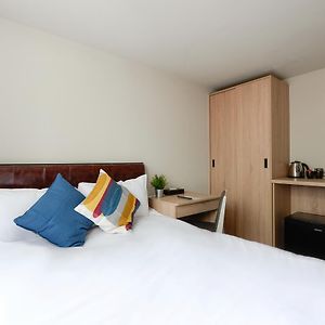 Double Room Private Bathroom